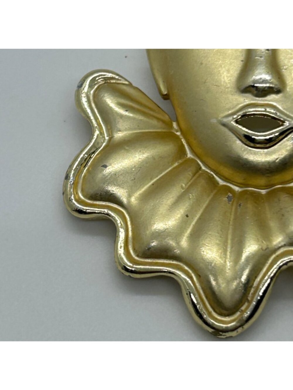 Vintage Gold Tone Pierrot Clown Brooch With Red Star & Tear Costume Jewelry Pin - Picture 4 of 11